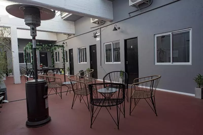 هتل Ph Palermo Hostel