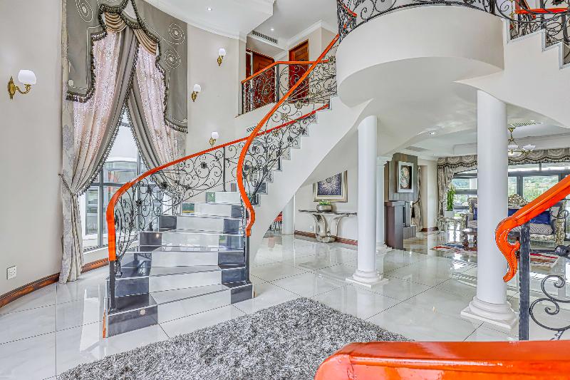 ホテル Villa Tasha Luxury Suites