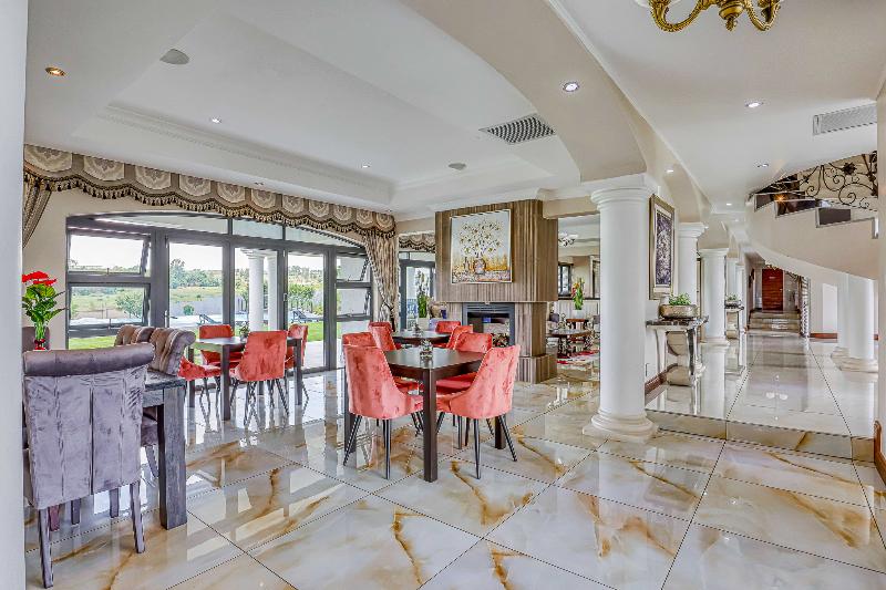 ホテル Villa Tasha Luxury Suites