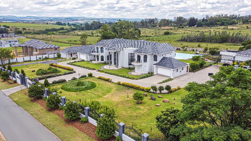 ホテル Villa Tasha Luxury Suites