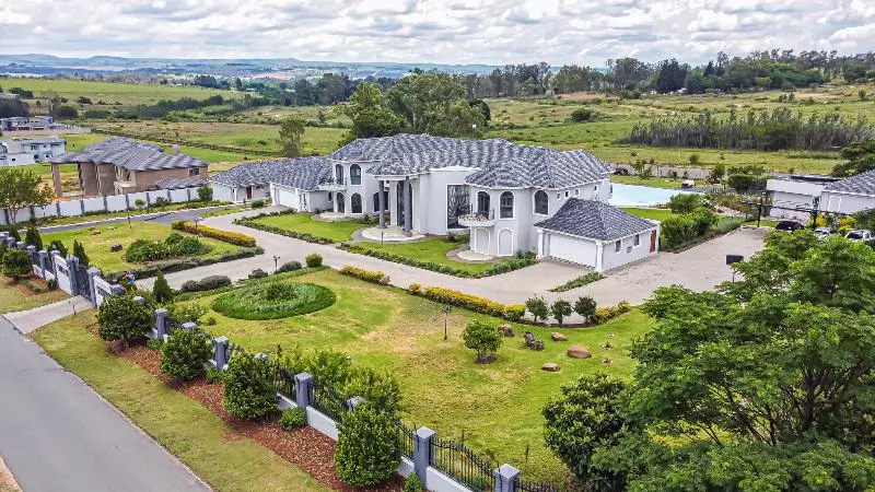 ホテル Villa Tasha Luxury Suites