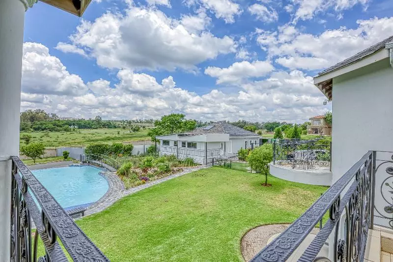 ホテル Villa Tasha Luxury Suites