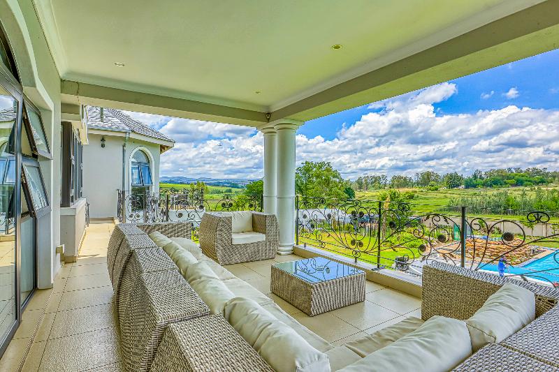 ホテル Villa Tasha Luxury Suites