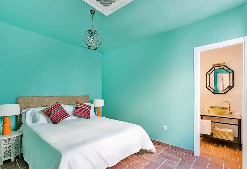 La Jⲟya De Los Patios Apartamentos Turísticos