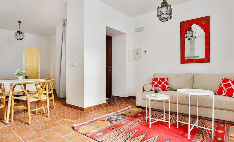 La Jⲟya De Los Patios Apartamentos Turísticos