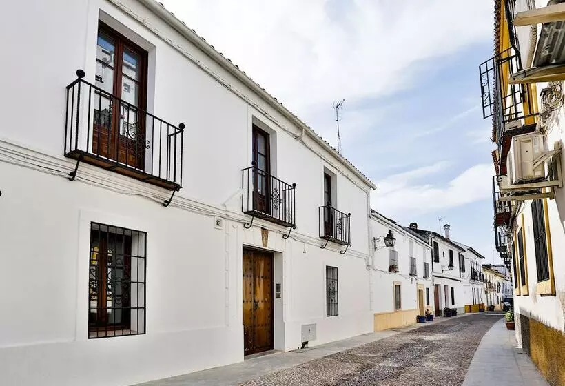 La Jⲟya De Los Patios Apartamentos Turísticos