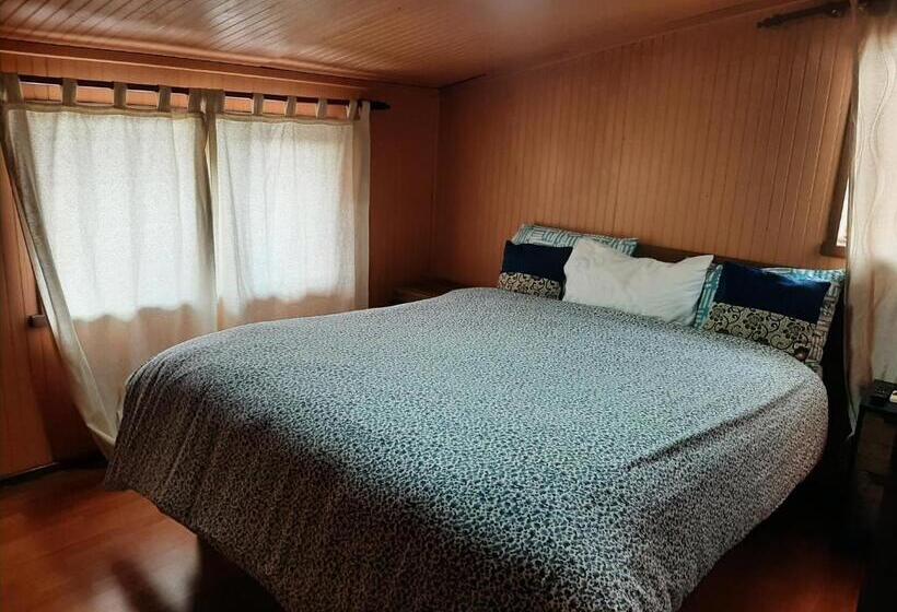 ベッドアンドブレックファースト Wool & Wood House