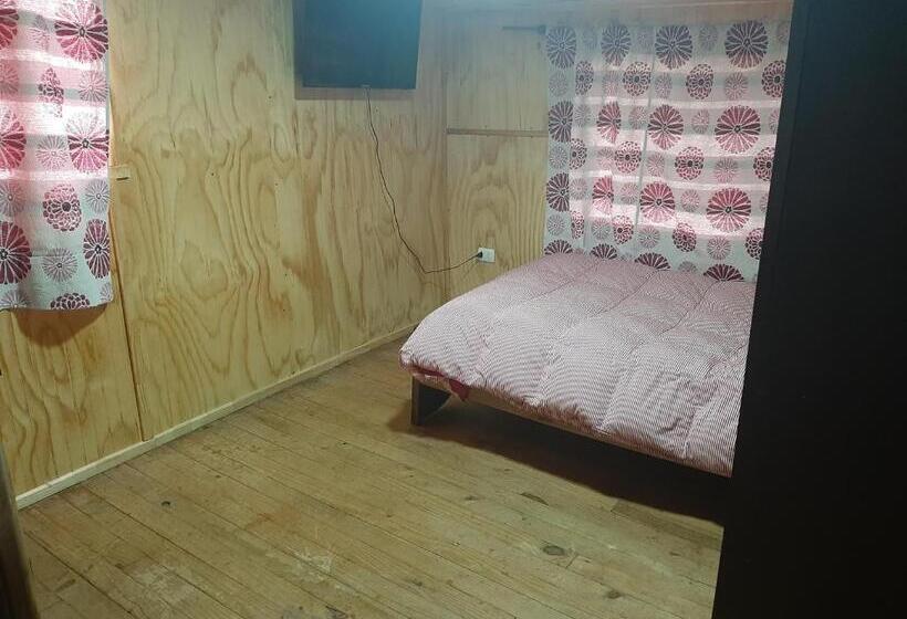 ベッドアンドブレックファースト Wool & Wood House