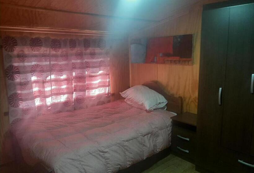 ベッドアンドブレックファースト Wool & Wood House