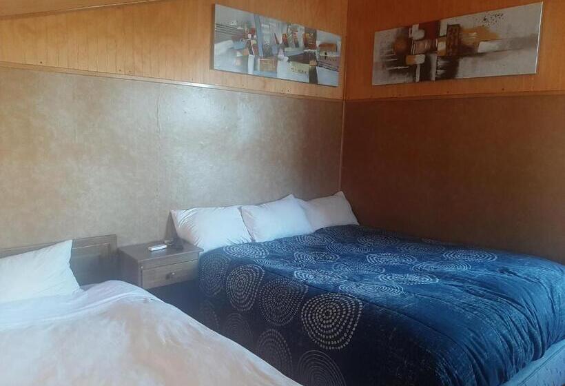 ベッドアンドブレックファースト Wool & Wood House