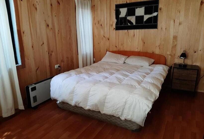 ベッドアンドブレックファースト Wool & Wood House