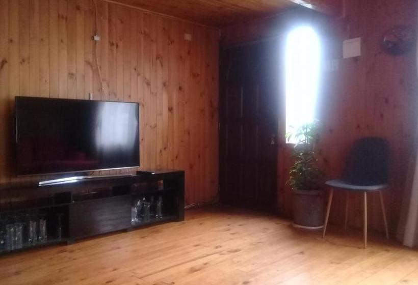 ベッドアンドブレックファースト Wool & Wood House