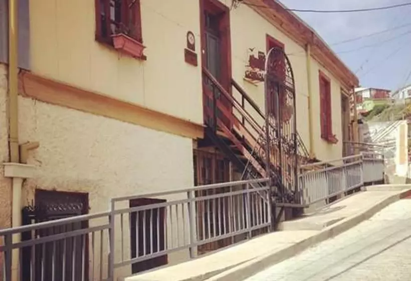 Garivalpo Bed & Breakfast