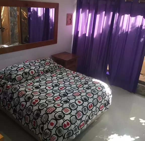 Hostal Maitencillo Norte
