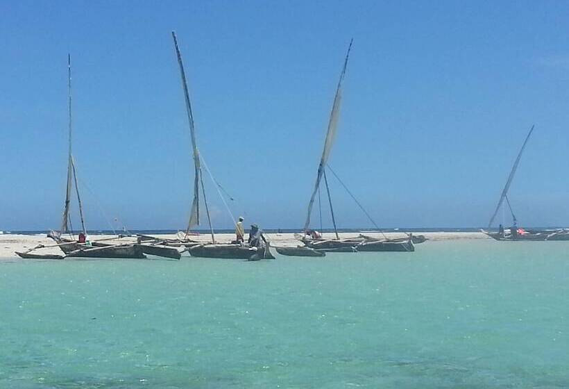 هتل Aestus Villas Resort