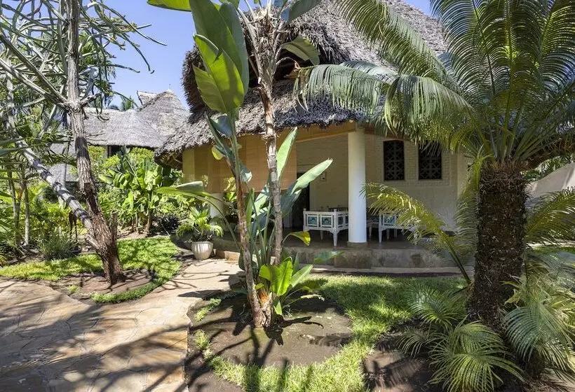 هتل Aestus Villas Resort