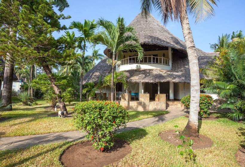 هتل Aestus Villas Resort