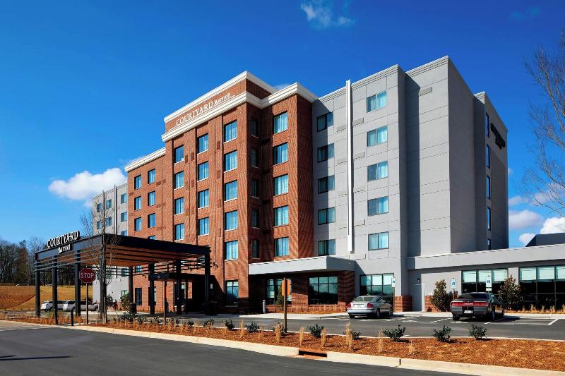 Отель Courtyard By Marriott Charlotte Fort Mill, Sc