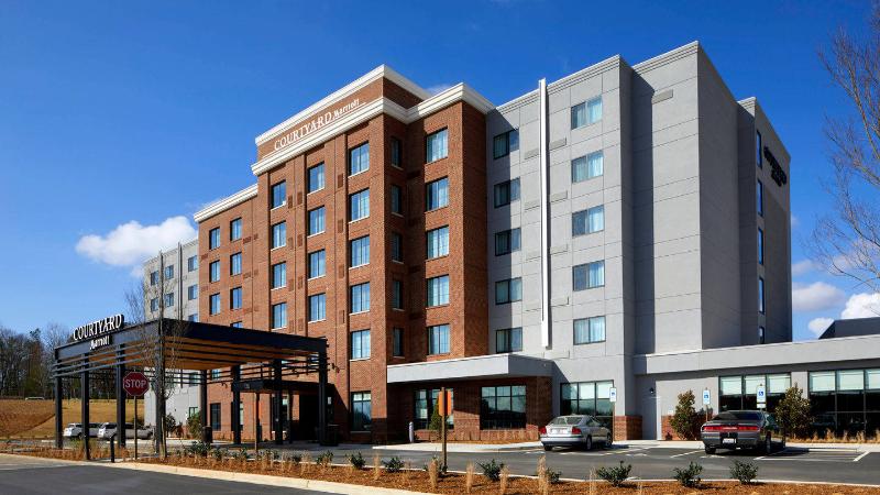 Отель Courtyard By Marriott Charlotte Fort Mill, Sc