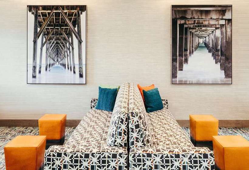 Отель Hampton Inn & Suites Mission Viejo