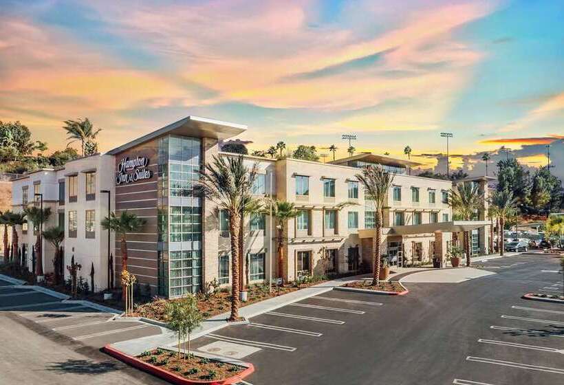Отель Hampton Inn & Suites Mission Viejo