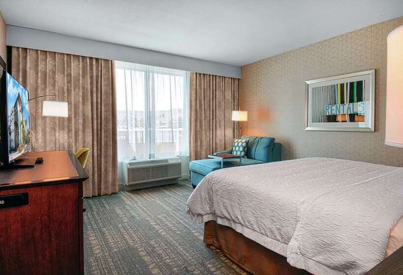 Отель Hampton Inn & Suites Mission Viejo