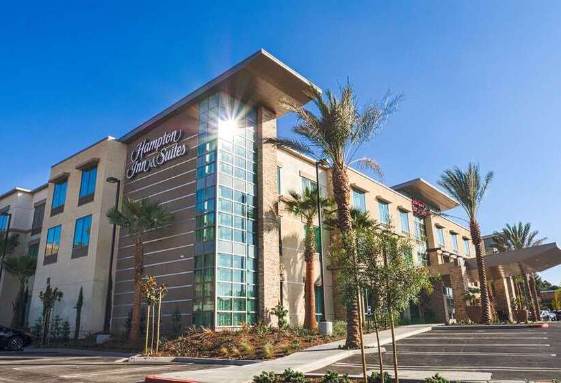 Отель Hampton Inn & Suites Mission Viejo