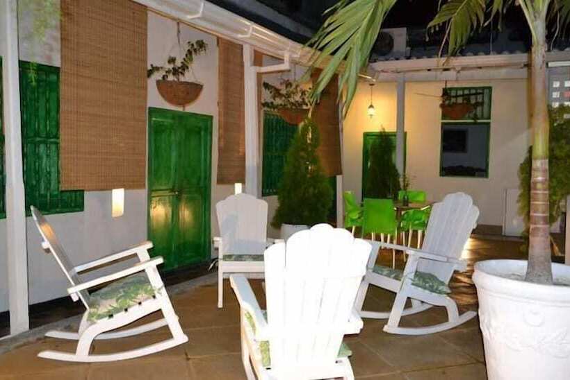 ホテル Hostel Green House Coffee Bar