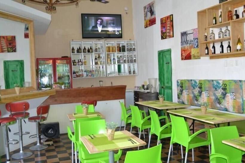 ホテル Hostel Green House Coffee Bar