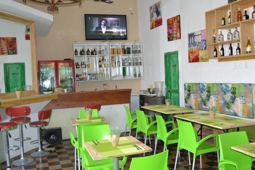 ホテル Hostel Green House Coffee Bar