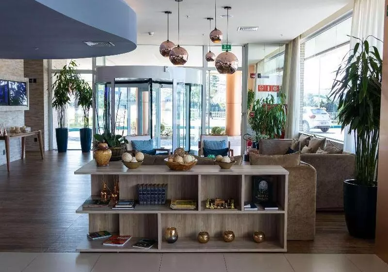 هتل Ibis Styles Curitiba Aeroporto