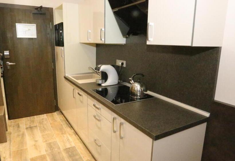 Apartment Hotel Orion