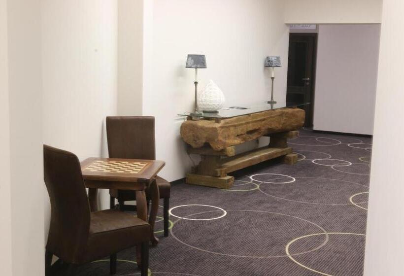 Apartment Hotel Orion