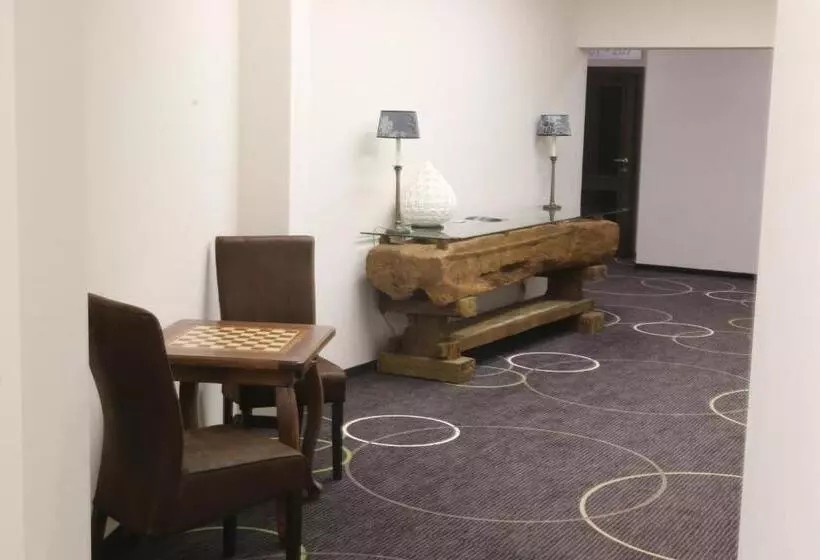 Apartment Hotel Orion