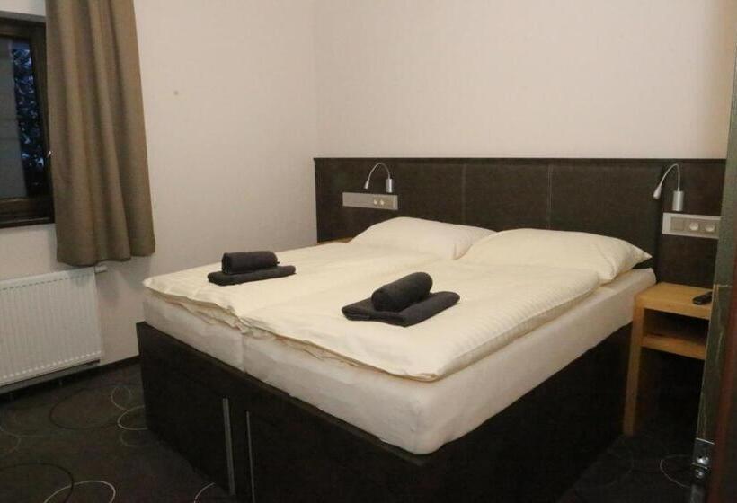 Apartment Hotel Orion