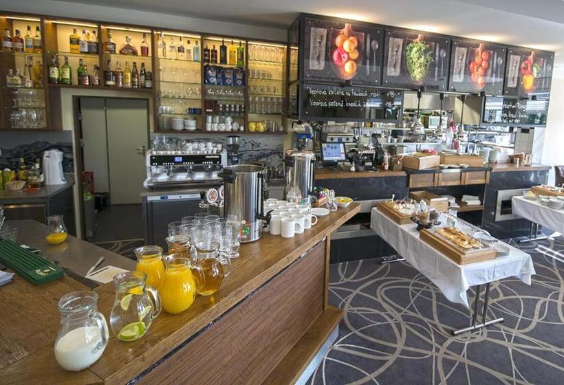 Apartment Hotel Orion