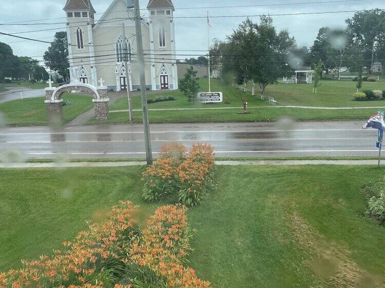 בית מלון כפרי Prince County Guest House