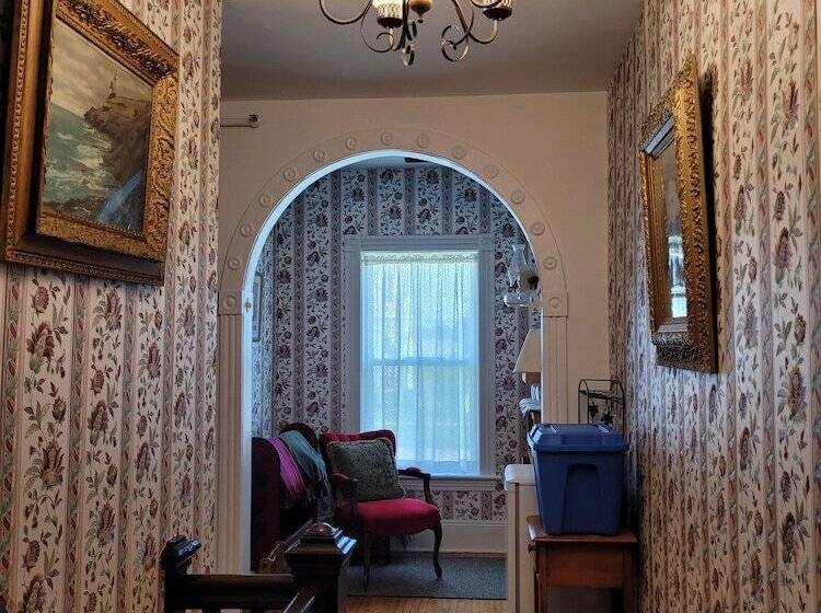 בית מלון כפרי Prince County Guest House