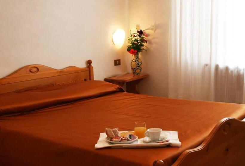 호텔 Residence Turium