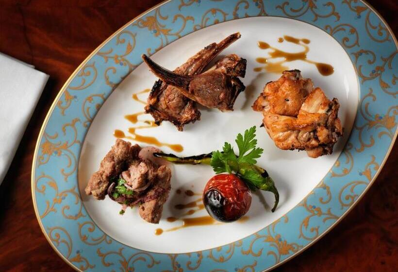 هتل Shamakhi Palace Sharadil