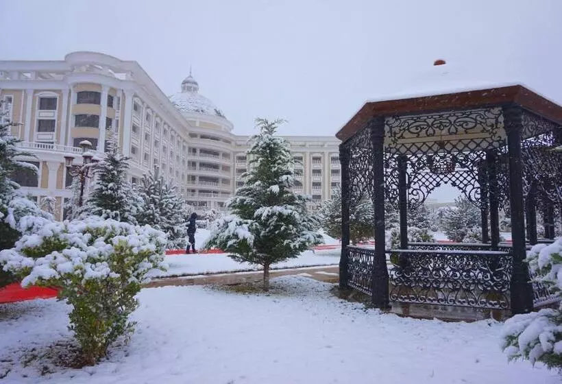 هتل Shamakhi Palace Sharadil