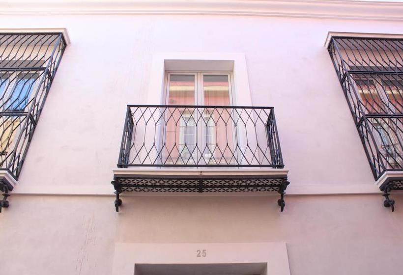 Life Apartments Santo Rey