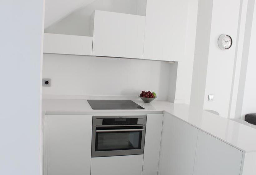 Life Apartments Santo Rey