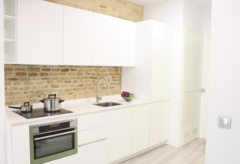 Life Apartments Santo Rey