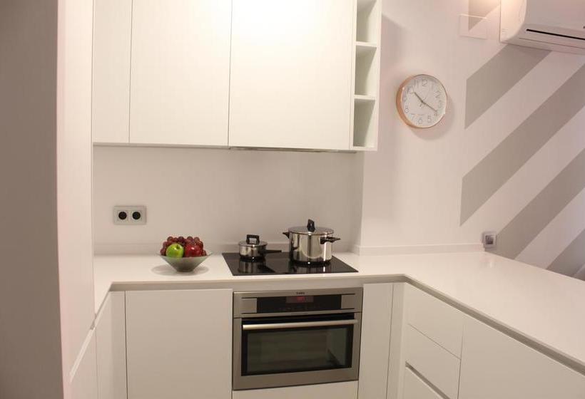 Life Apartments Santo Rey