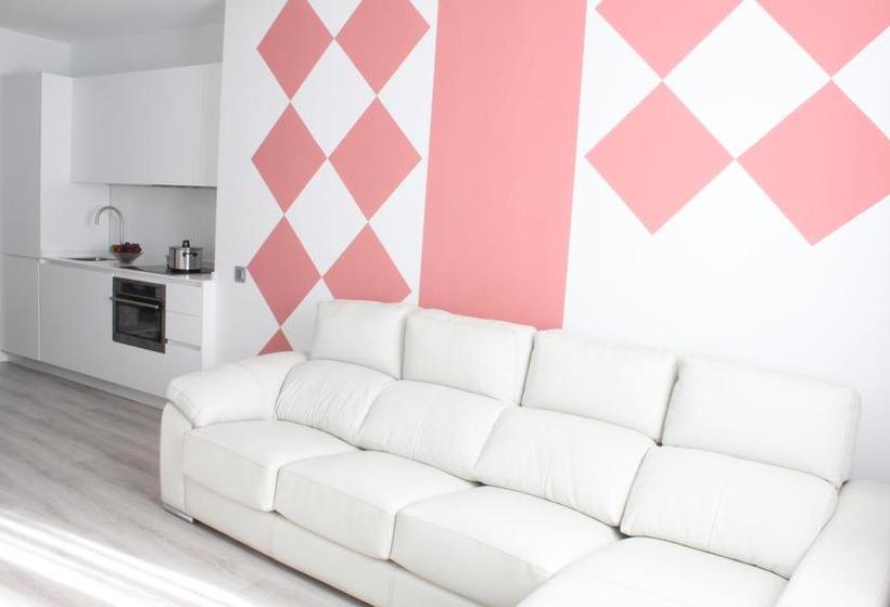 Life Apartments Santo Rey