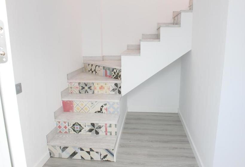 Life Apartments Santo Rey