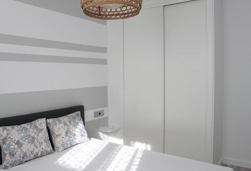 Life Apartments Santo Rey