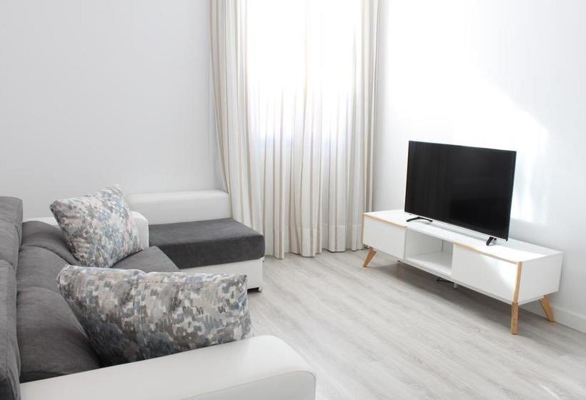 Life Apartments Santo Rey