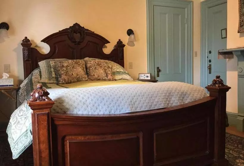 ベッドアンドブレックファースト Amherst Inn